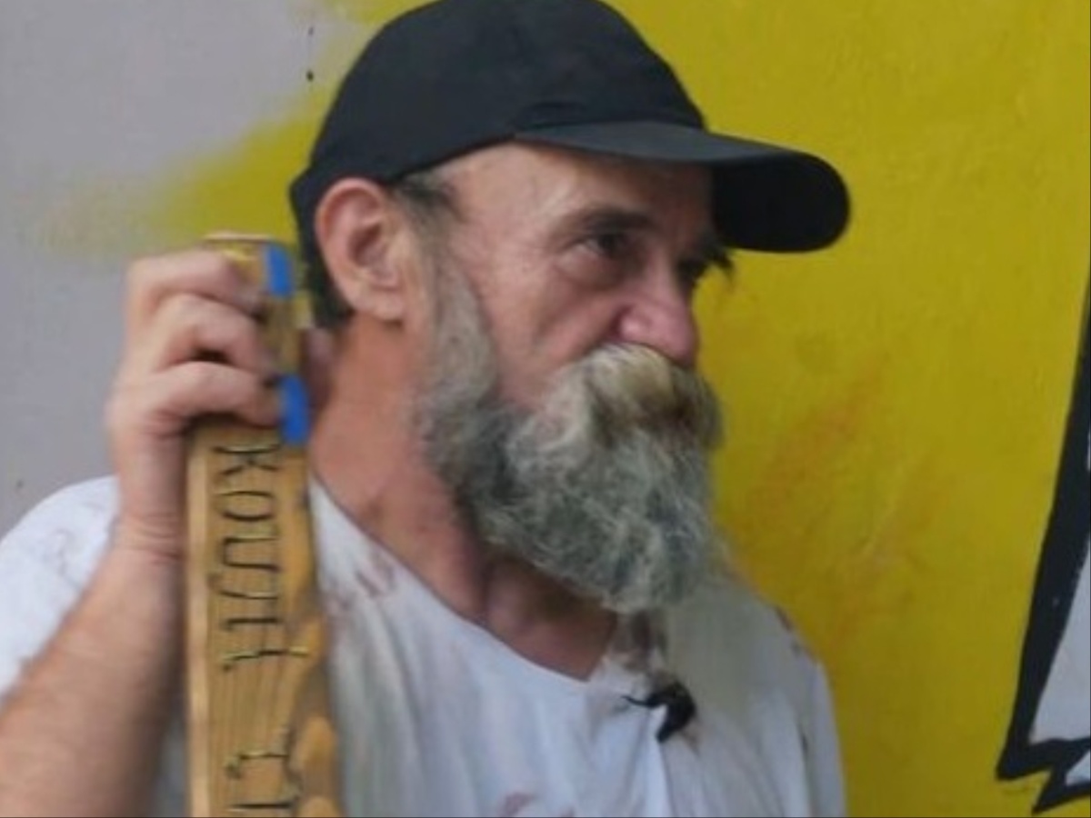 Κωνσταντίνος Πολυχρονόπουλος: Όταν είχε αρνηθεί να δείξει φωτογραφία του από το παρελθόν στην κάμερα – Πως το είχε δικαιολογήσει