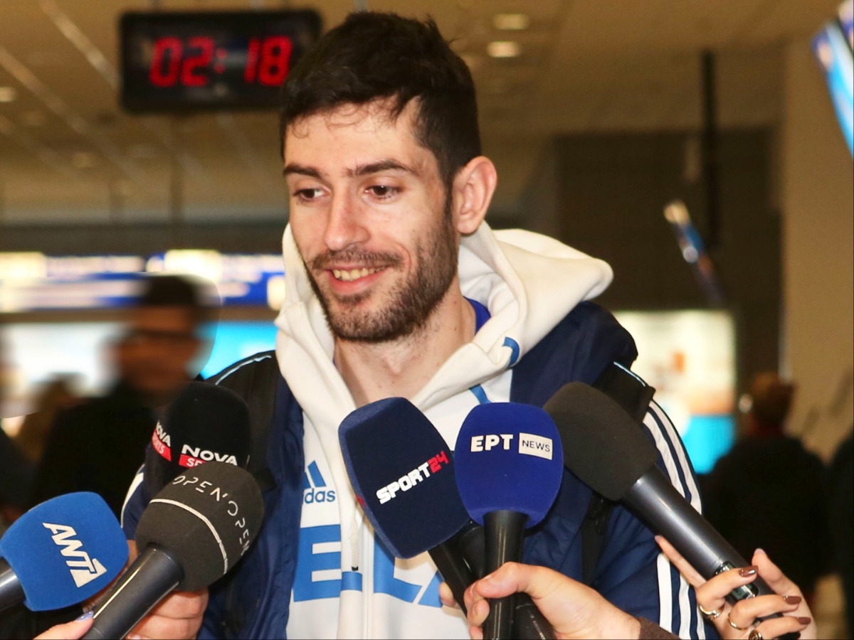 Μίλτος Τεντόγλου: «Αυτό το χρυσό είναι “σάπιο”, δεν το αφιερώνω πουθενά» – Οι δηλώσεις μετά την επιστροφή στην Ελλάδα