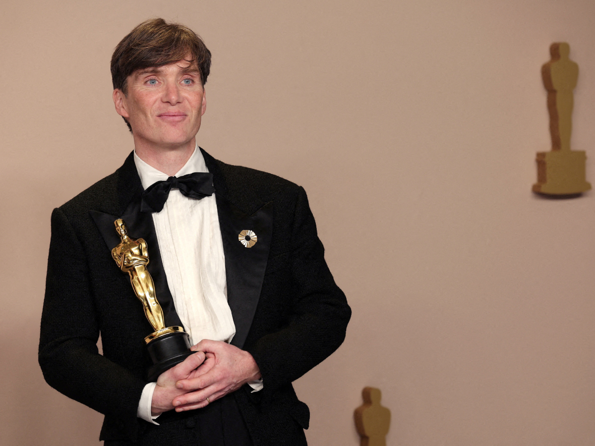 O βραβευμένος με Όσκαρ Cillian Murphy θα πρωταγωνιστήσει στην νέα καμπάνια του οίκου Versace