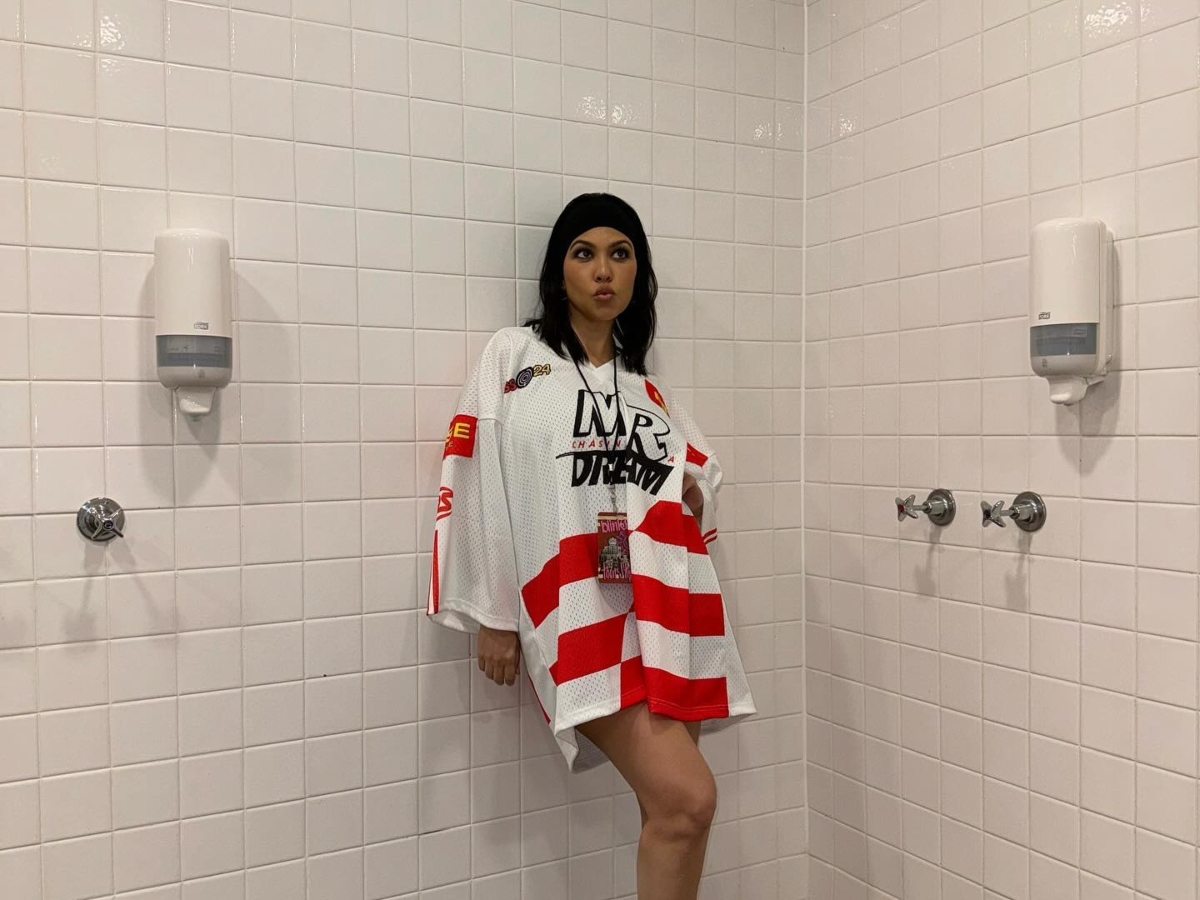 Kourtney Kardashian: Ο Δημήτρης Γιαννέτος δημιούργησε το wet look που θα σε σώσει αν δεν προλαβαίνεις να λουστείς