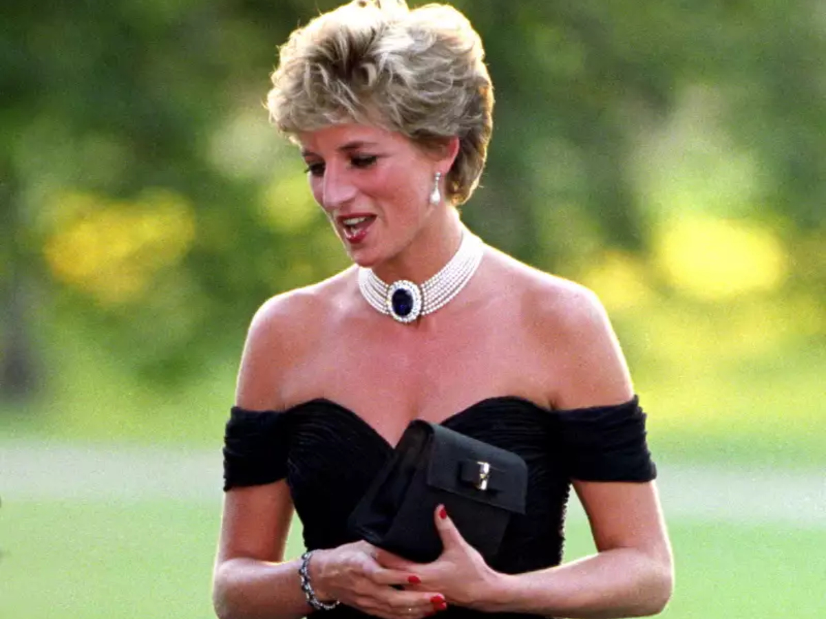 Revenge dress: H Kendall Jenner αντιγράφει το εμβληματικό φόρεμα της Πριγκίπισσας Diana