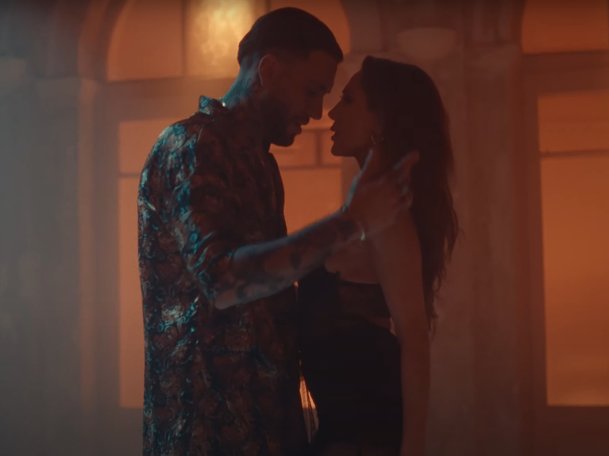Δέσποινα Βανδή x Mente Fuerte: Το ατμοσφαιρικό video clip για το ντουέτο «Πανσέληνος»