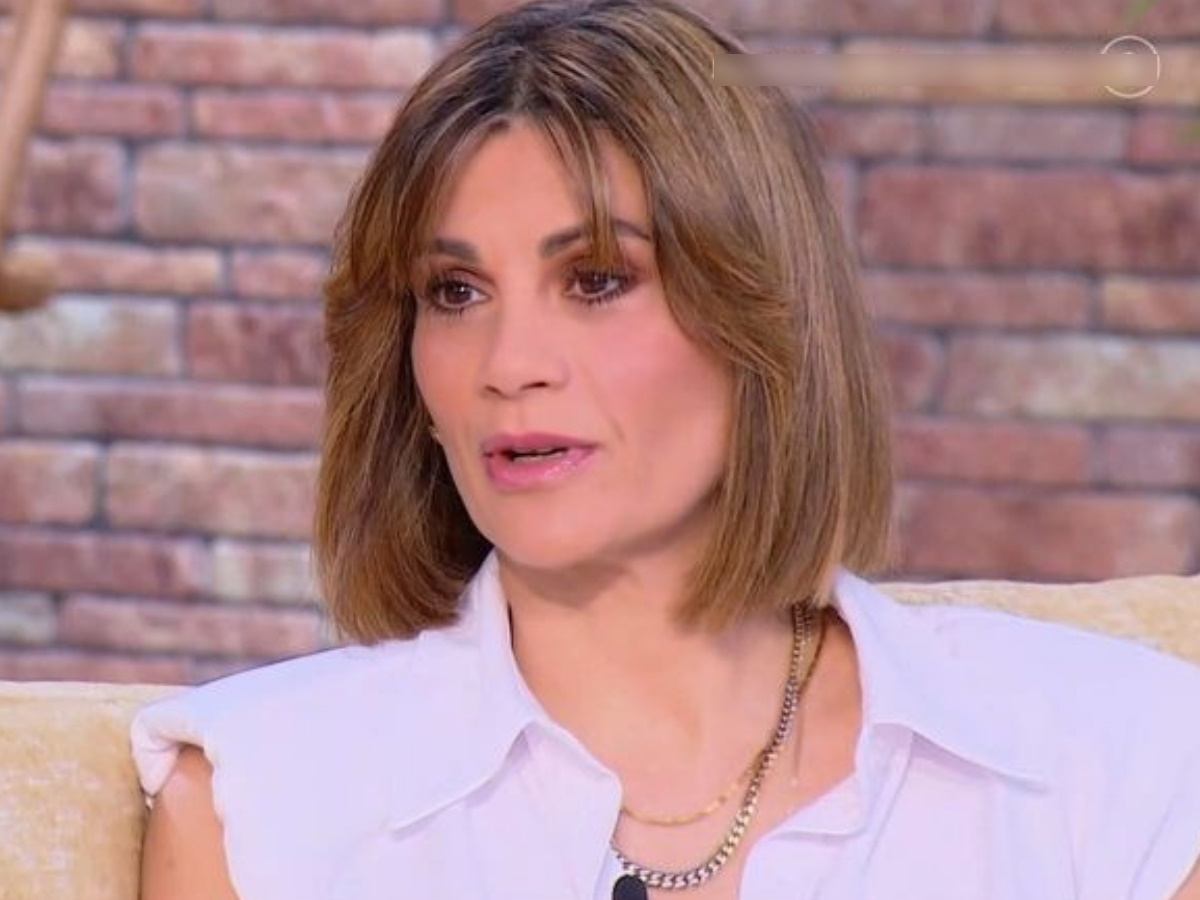 Άννα Μαρία Παπαχαραλάμπους: «Δεν έχω κανένα θέμα με την ηλικία, είμαι 49 στα 50»