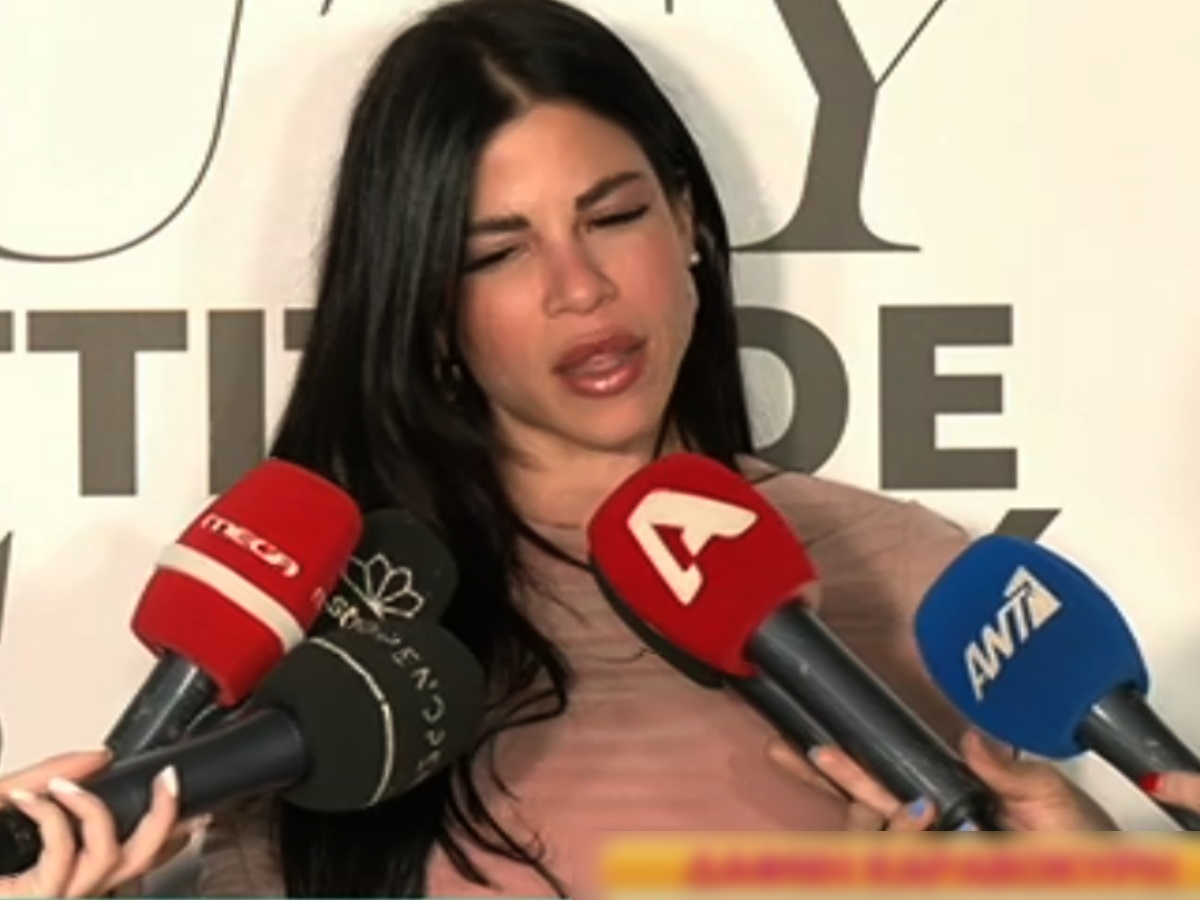 Δάφνη Καραβοκύρη: «Μια ξανθιά παρουσιάστρια αρνήθηκε να έρθει στο podcast μου γιατί για το σεξ δεν μιλάει ούτε με τον άνδρα της»