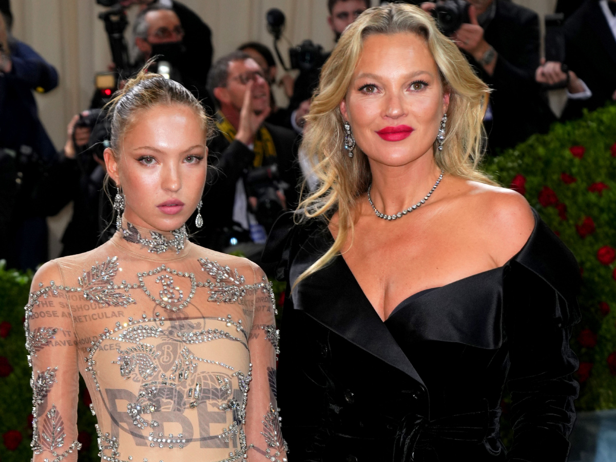  Kate Moss: Για πρώτη φορά μαζί με την κόρη της Lila Moss σε καμπάνια