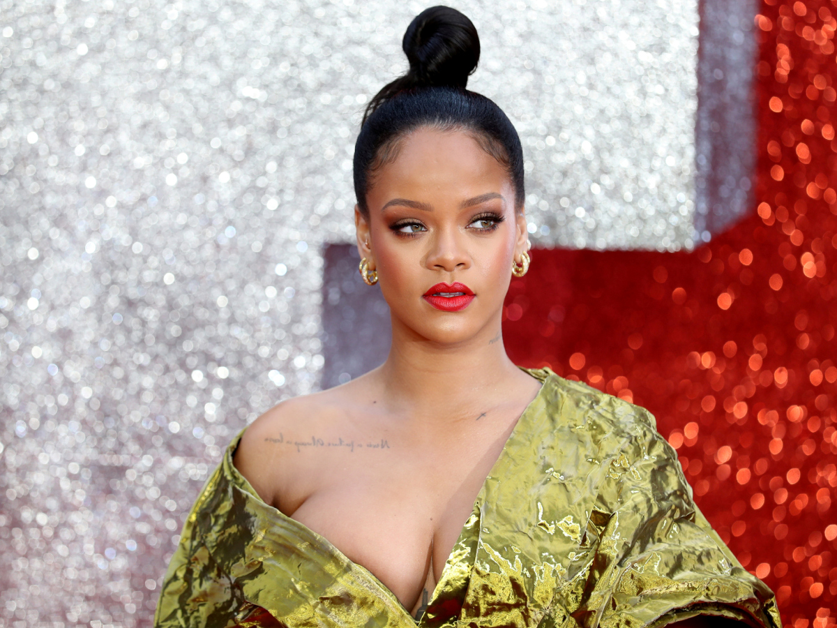 Rihanna: Ποζάρει με εσώρουχα μετά από καιρό και τρελαίνει τους fan της!