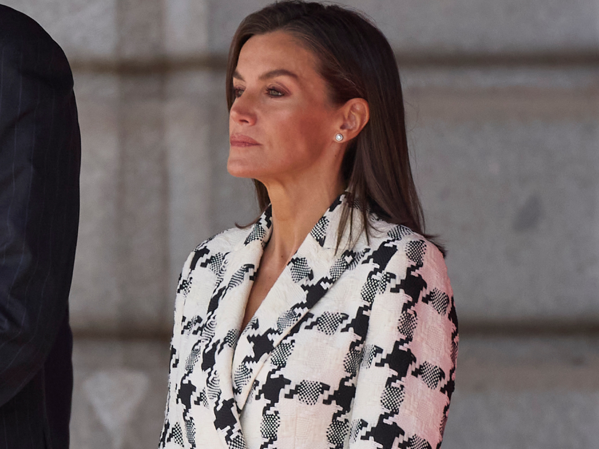 Queen Letizia: Άλλη μία φορά που μας δείχνει πως πρέπει να ντύνεται μία royal το 2024