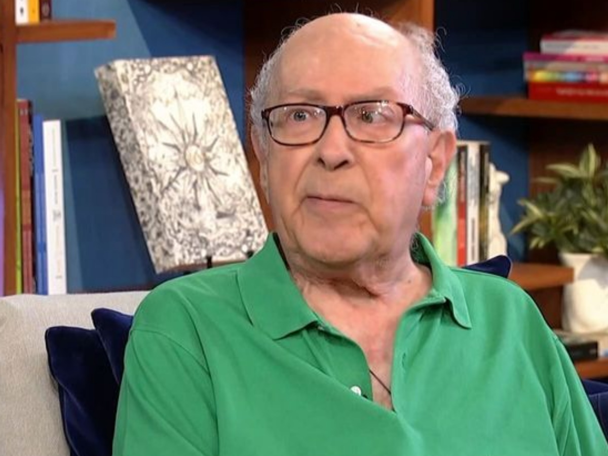 Γιώργος Παπαστεφάνου: «Κάπνιζα 4 πακέτα τσιγάρα την ημέρα για να μπασάρει η φωνή μου»