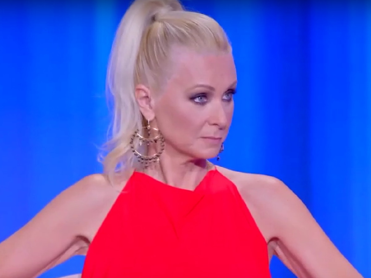 Ξέσπασε η Κατερίνα Γκαγκάκη στο Tv Queen: «Αισθάνομαι ντροπή που κάνουμε αυτή τη συζήτηση»