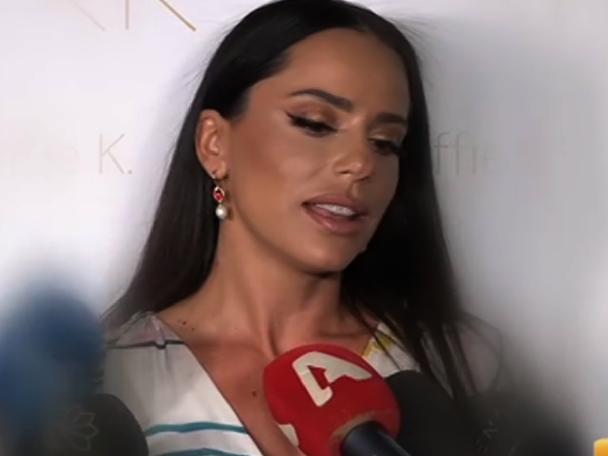 Μαρία Αντωνά: «Διαχειρίστηκα τον χωρισμό με πολλή αξιοπρέπεια, είχαν χρόνια να με φλερτάρουν τόσο έντονα»