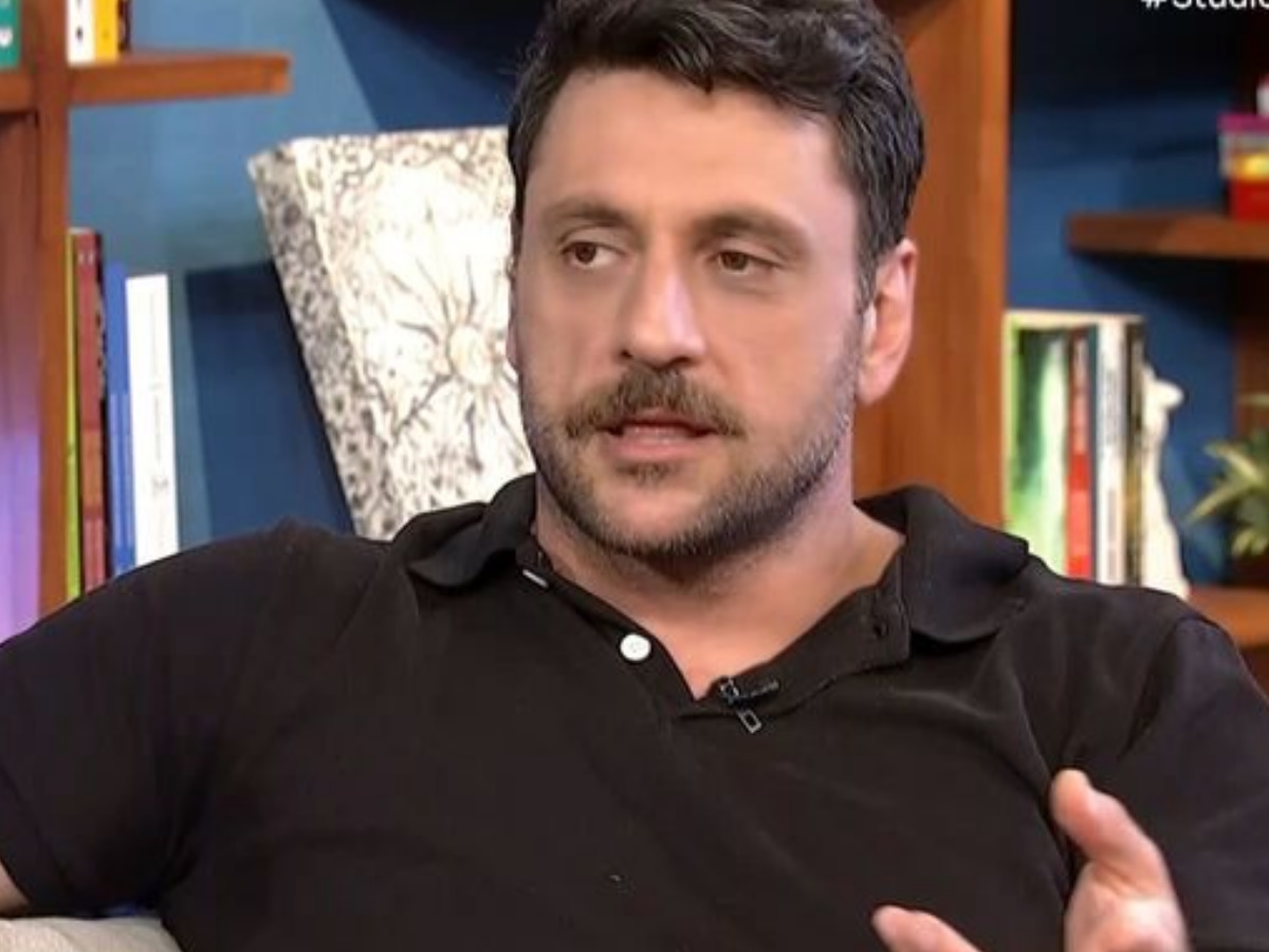 Γιώργος Χρυσοστόμου: Αποκάλυψε τον λόγο που δεν επισκέπτεται τους γονείς του στη Ρόδο – «Είναι σκανδαλώδες»