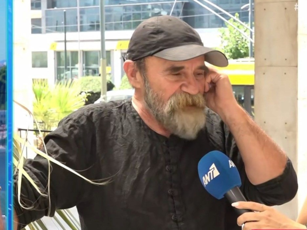 Στη ΓΑΔΑ ο Κωνσταντίνος Πολυχρονόπουλος μαζί με τη μητέρα του – «Εισροή χρημάτων στον Άλλο Άνθρωπο δεν υπάρχει»