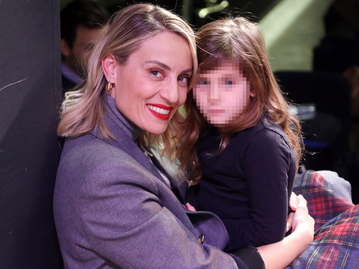 Ελεονώρα Μελέτη – Αλεξάνδρα Μαροσούλη: Μαμά και κόρη μαζί στο κομμωτήριο για αλλαγή στα μαλλιά τους – Βίντεο