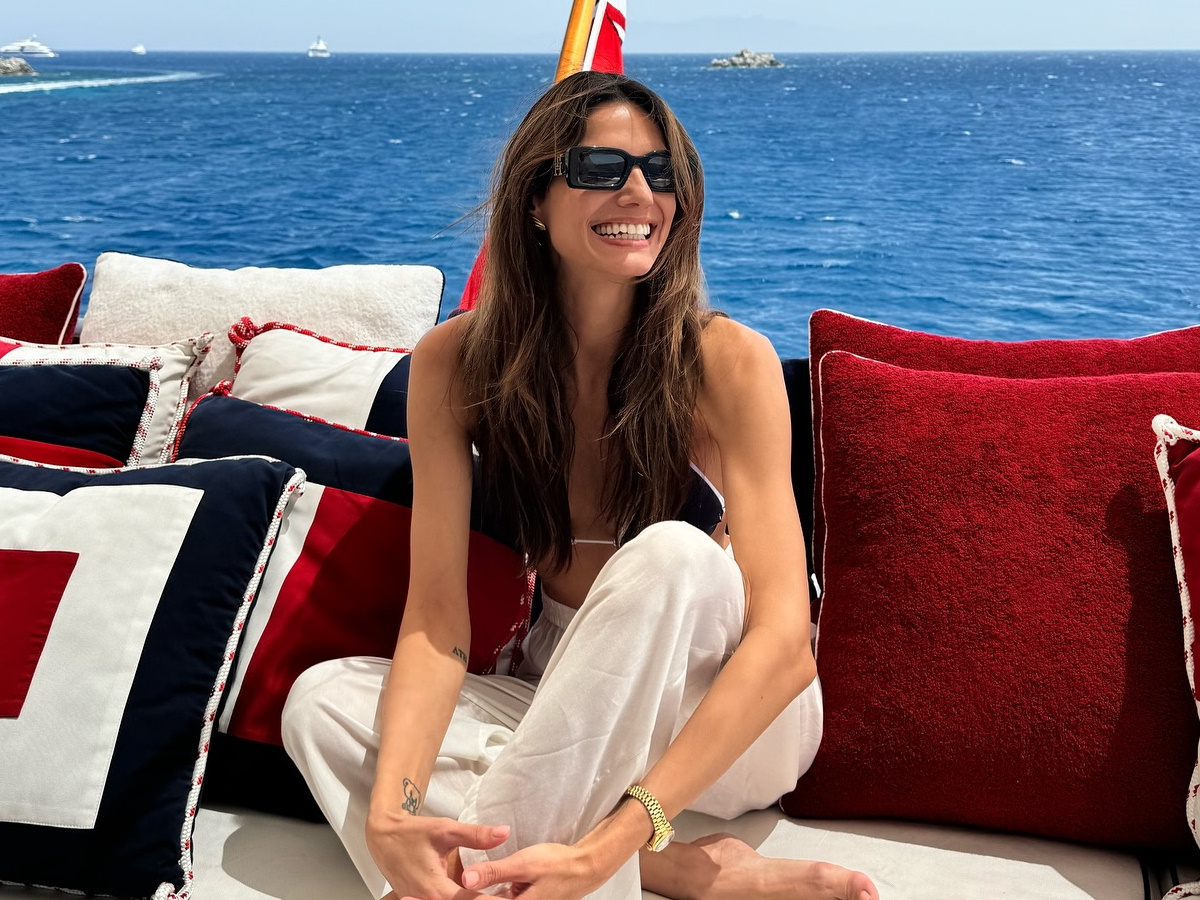 Ηλιάνα Παπαγεωργίου: Ποζάρει topless στις διακοπές της στη Μύκονο