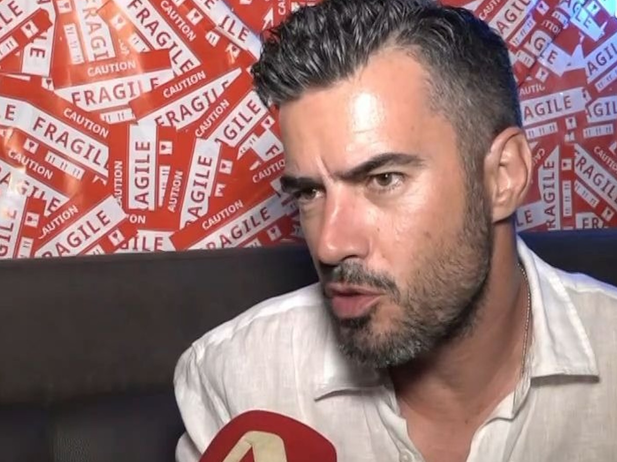 Γιάννης Τσιμιτσέλης: «Έγινα πατέρας ένα χρόνο μετά τη γέννηση της κόρης μου, όταν άρχισε να επικοινωνεί»