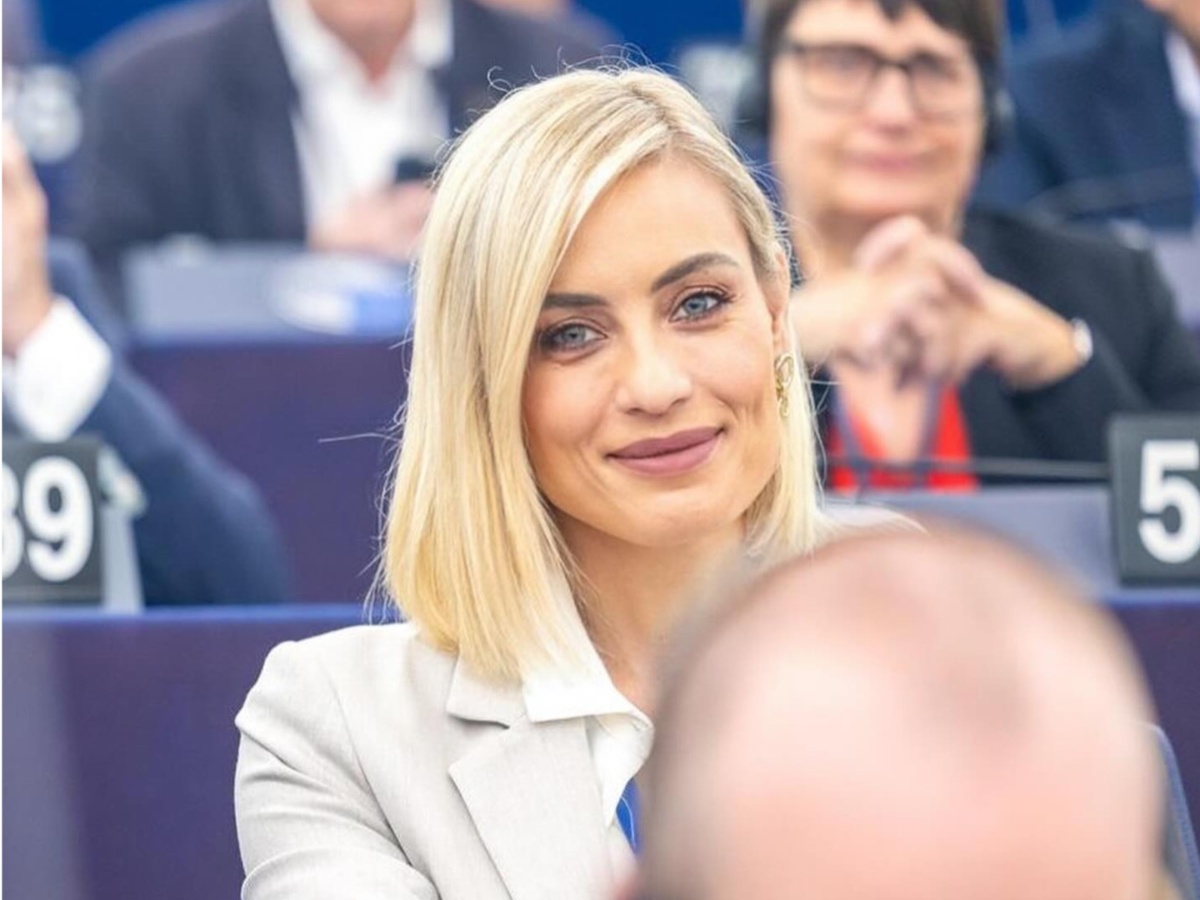 Ελεονώρα Μελέτη: Το πρώτο μήνυμα μετά την ορκωμοσία της στην Ευρωβουλή – «Έδωσα το λόγο της τιμής μου»