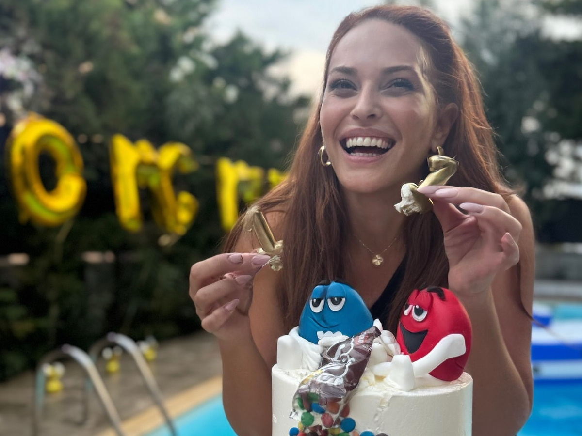 Σίσσυ Χρηστίδου: Το πάρτι για τα γενέθλια του γιου της, Mike – Η τούρτα υπερπαραγωγή και οι ετοιμασίες