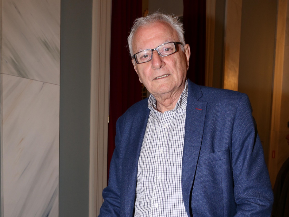 Κώστας Χαρδαβέλλας: Η ανακοίνωση της ΕΣΗΕΑ για την απώλεια του σπουδαίου δημοσιογράφου