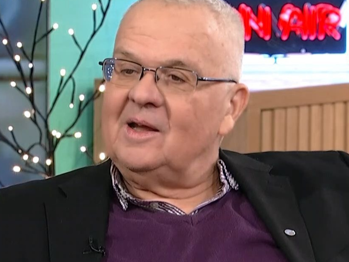 Γιώργος Χρονάς στο Στούντιο 4: «Έχω δει τον Μάνο Χατζηδάκι να σκουπίζει με ηλεκτρική σκούπα, ήταν μανιώδης με την καθαριότητα»