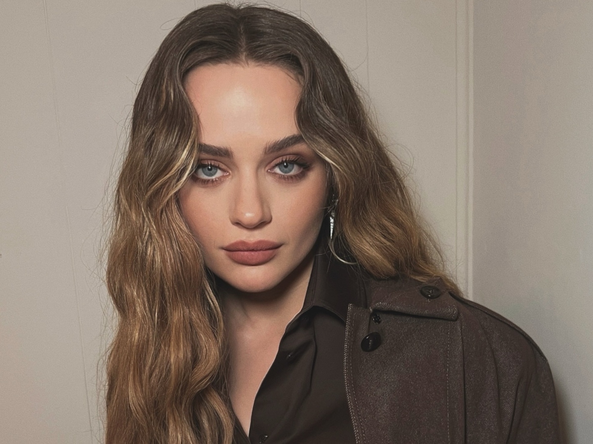 Joey King: Υιοθετεί το πιο ανατρεπτικό beauty trend ακολουθώντας τα βήματα της Lady Gaga