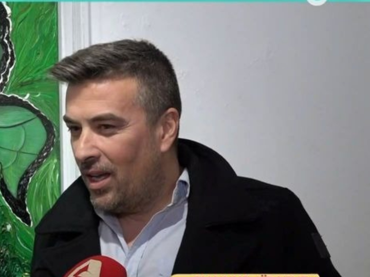 Γιάννης Αϊβάζης: «Καθαρίζω μόνος μου το σπίτι, όποτε χρειάζεται έρχεται και μια γυναίκα»