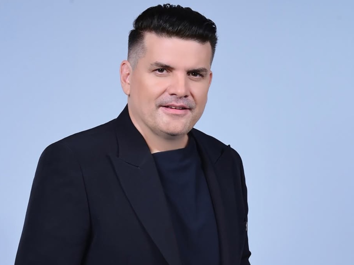 Πένθος για τον τραγουδιστή, Γιάννη Καψάλη