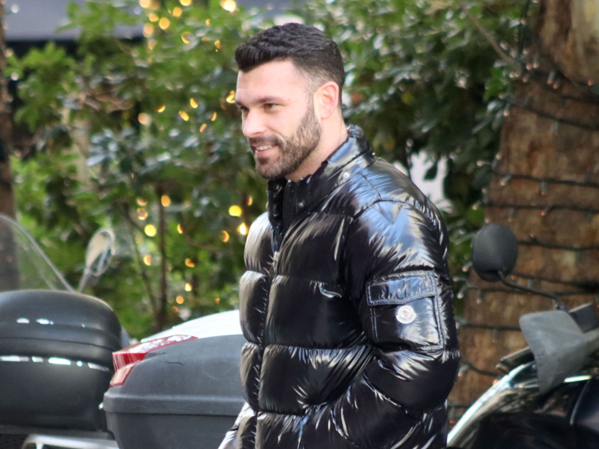 Στάθης Σχίζας: «Προτιμώ η γυναίκα να κάνει άλλα πράγματα από το να μου μαγειρεύει»