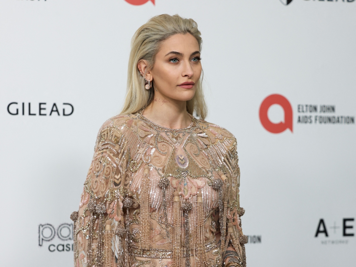 Paris Jackson: Εμφανίστηκε στο show της Vivienne Westwood με ένα iconic beauty look εμπνευσμένο από τη θρυλική σχεδιάστρια