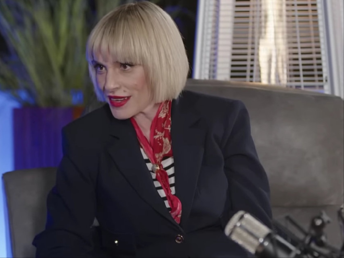 Ελεωνόρα Ζουγανέλη: «Υπάρχουν στιγμές που θυμώνω στον εαυτό μου και με λέω ηλίθια – Μετά πάλι το ξαναβλέπω από μακριά»