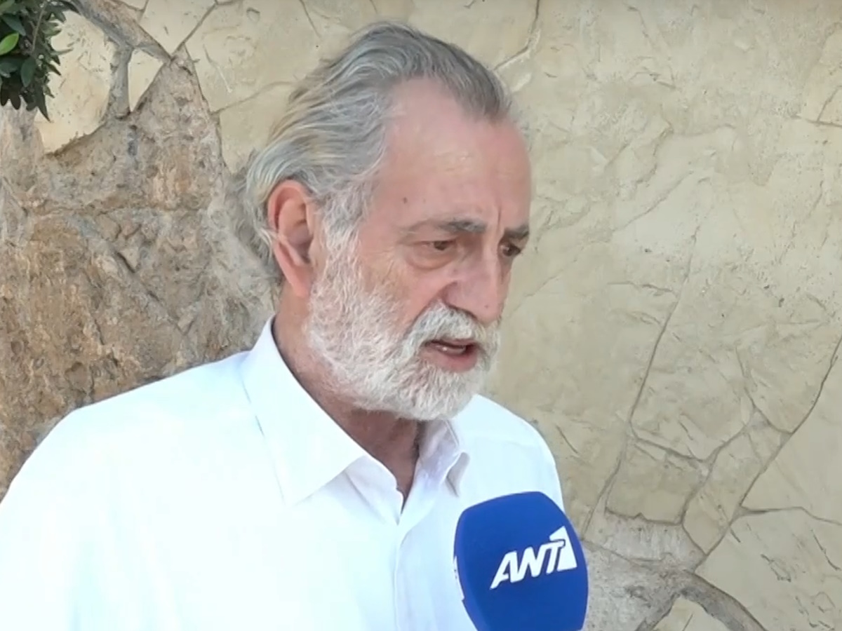 Μιχάλης Αεράκης: «Με τη γυναίκα μου μεγαλώσαμε παρέα 45 χρόνια – Είναι παραπάνω από το κανονικό, νοικοκυρά»