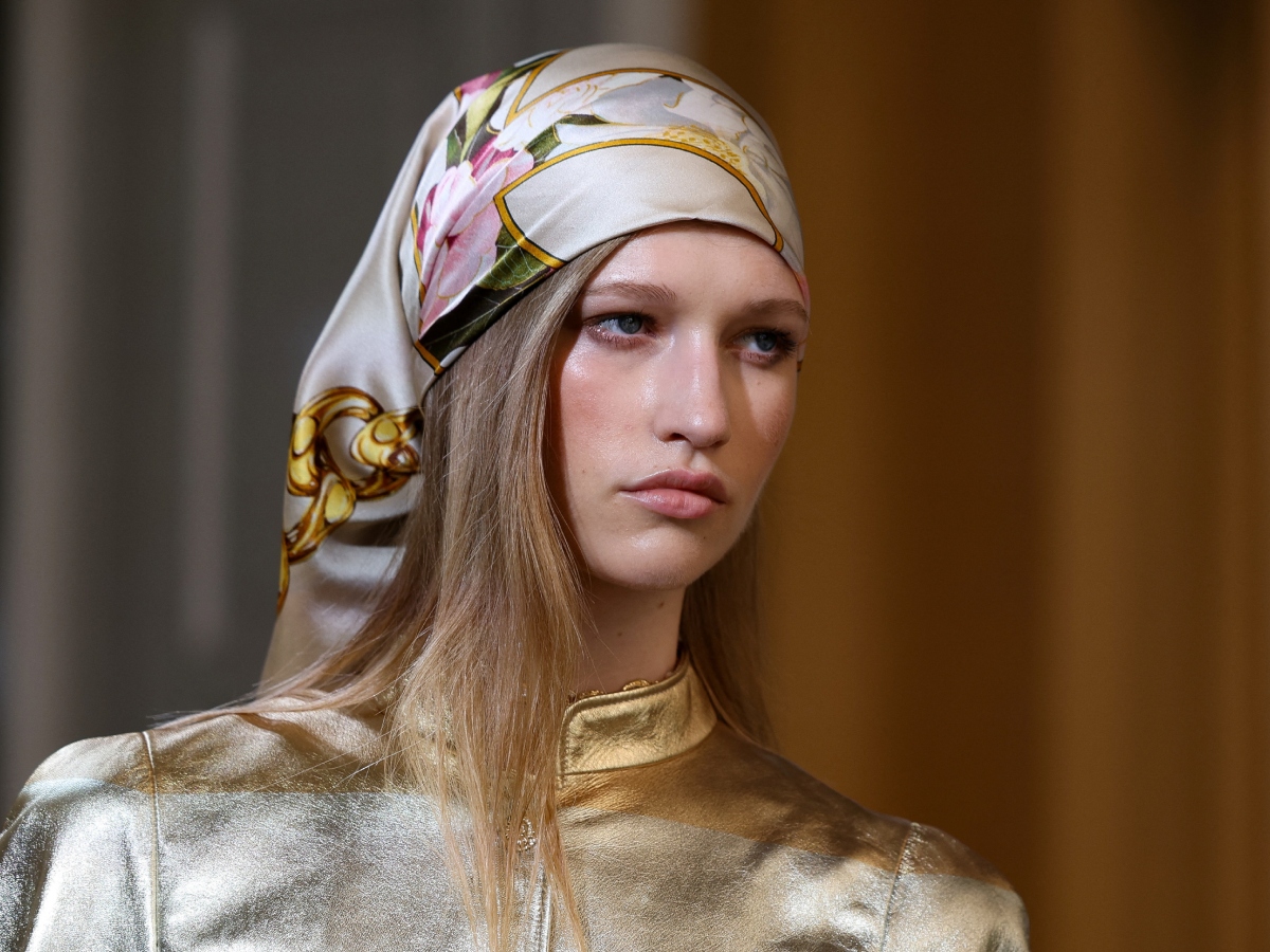 Chanel Cruise 2025/2026 show: Τα beauty looks είναι fresh chic και εμπνευσμένα από τον Ιταλικό κινηματογράφο