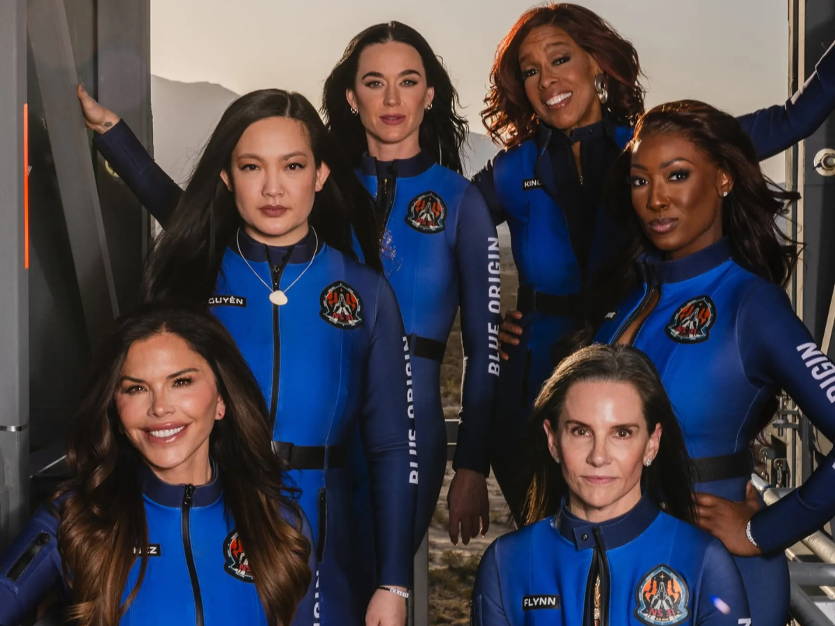 Katy Perry, Lauren Sanchez και άλλες 4 γυναίκες σήμερα στο διάστημα- Ποιος σχεδίασε τις στολές της αποστολής