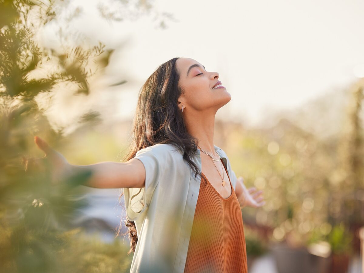 Mindfulness για αυτογνωσία: Μάθε να σε ακούς χωρίς να σε κρίνεις