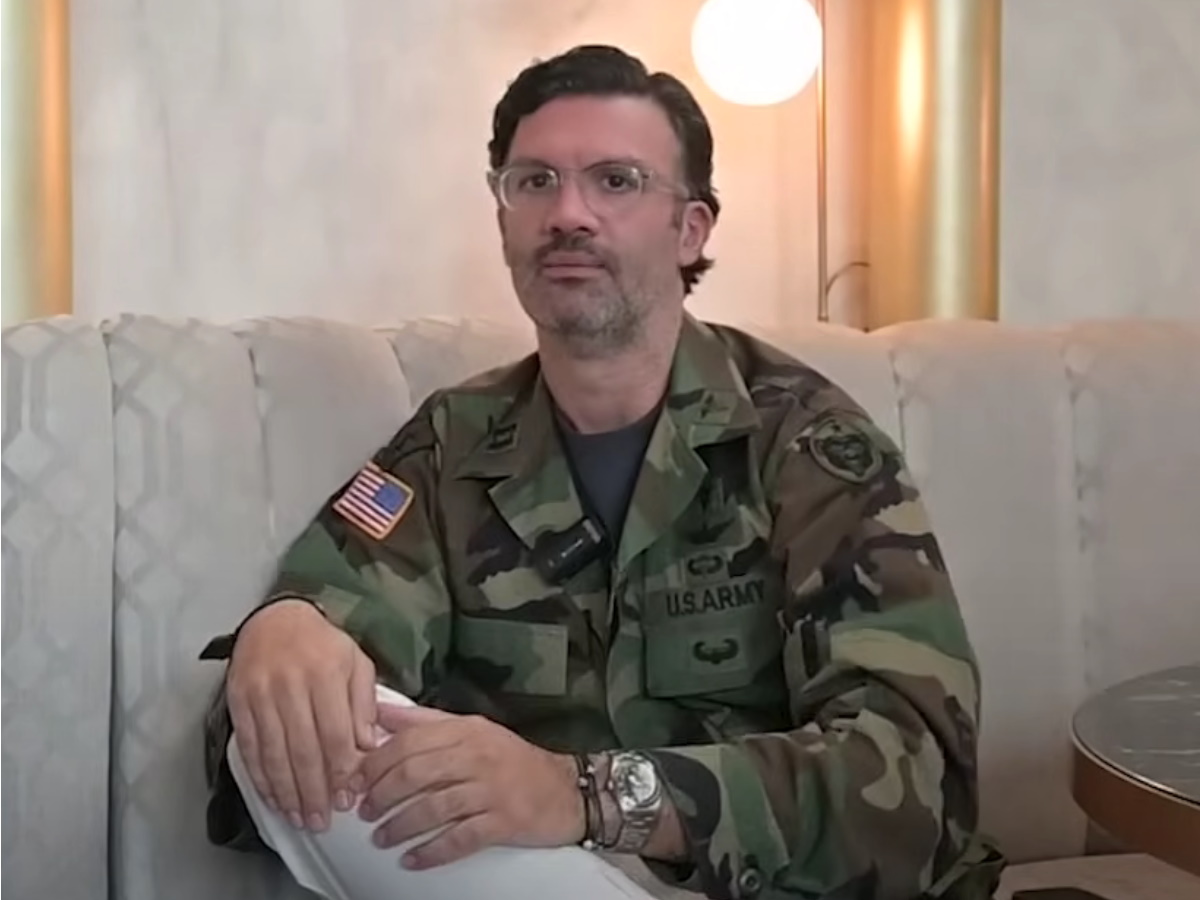 Γιώργος Παπακώστας: «Η δουλειά στην Αμερική είχε πολλή πίεση, χρειαζόσουν ναρκωτικά για να ανταπεξέλθεις»