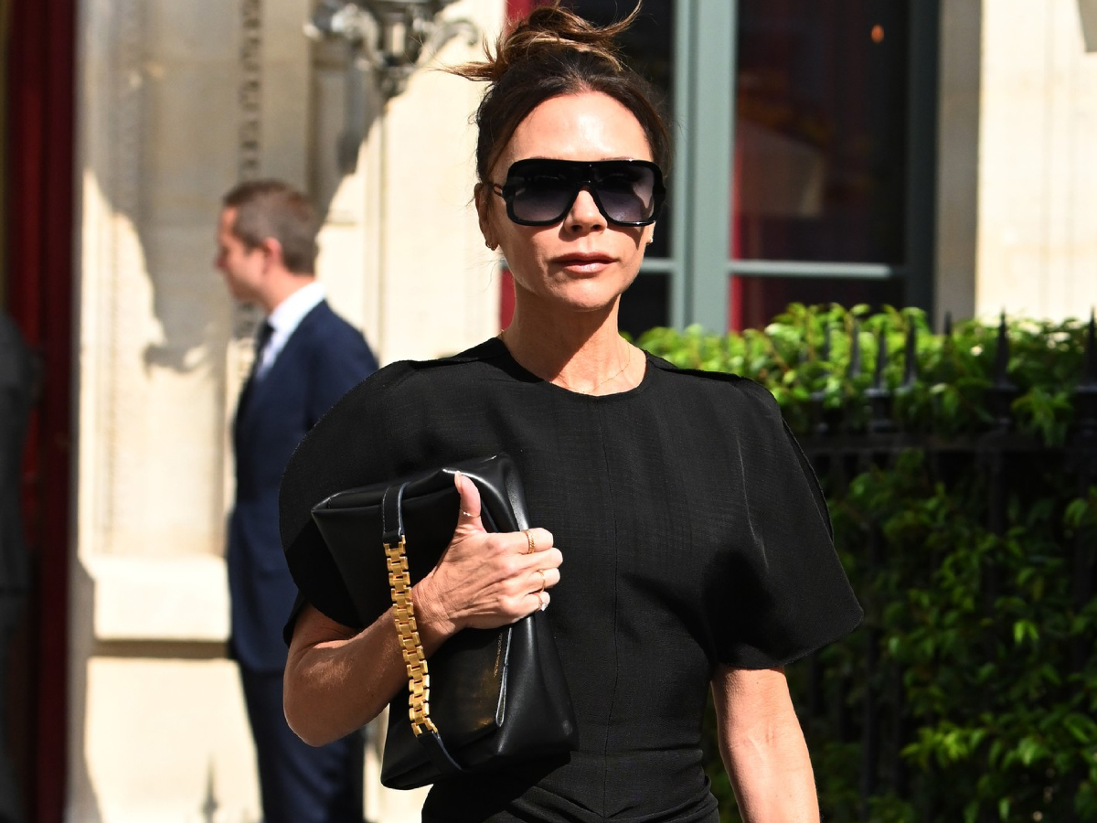 Victoria Beckham: Είναι η καλύτερη ambassador για τα φορέματα της συλλογής της!