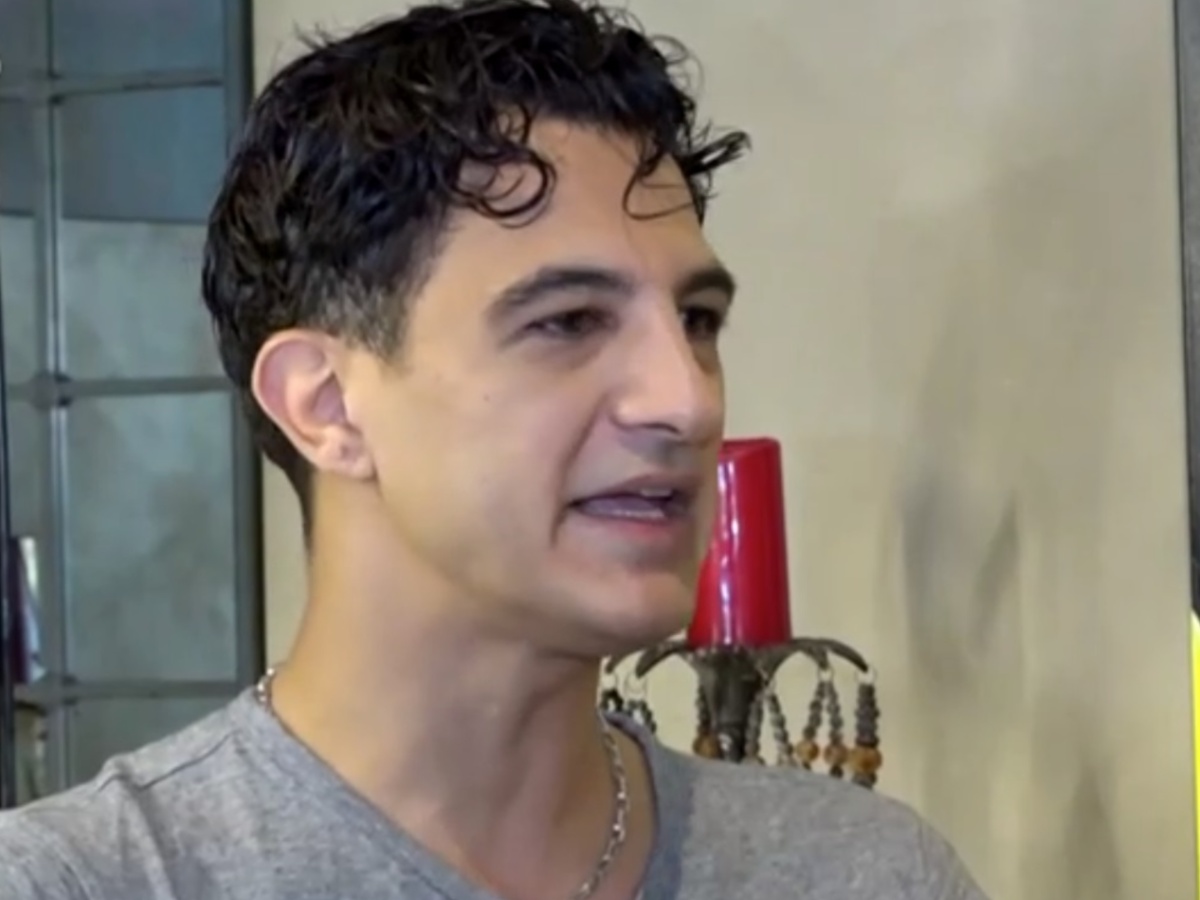 Δήμος Αναστασιάδης: Αποκάλυψε το φύλο του παιδιού που περιμένει με τη Τζένη Θεωνά
