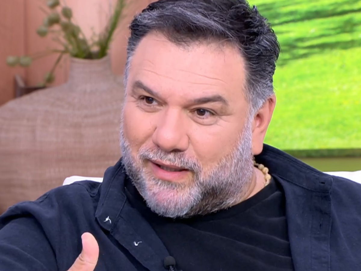 Γρηγόρης Αρναούτογλου για ρεπόρτερ: «Αυτό που μου κάνατε, να λέτε ψέματα για να βγάλω μια αντίδραση, είναι σιχαμερό»