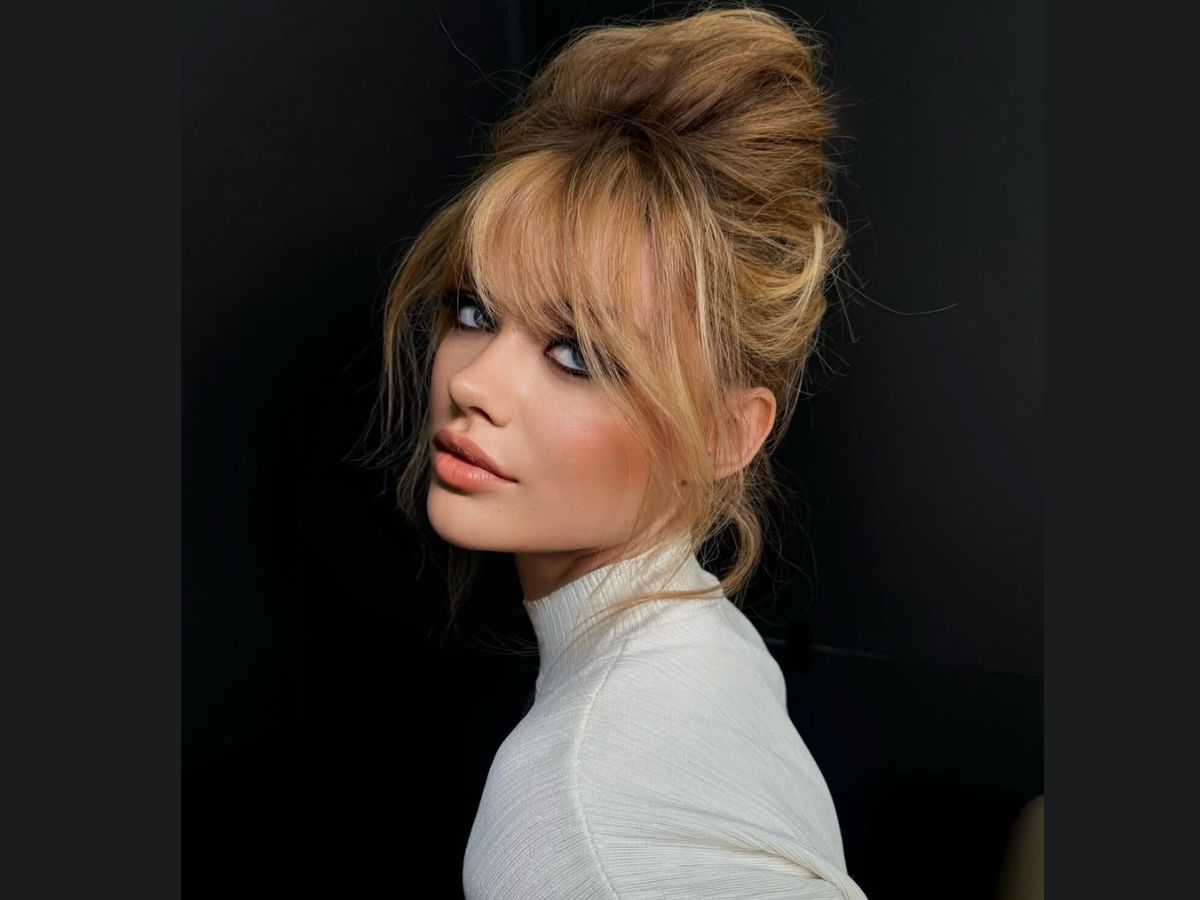 To iconic Bardot Updo hairstyle επιστρέφει!