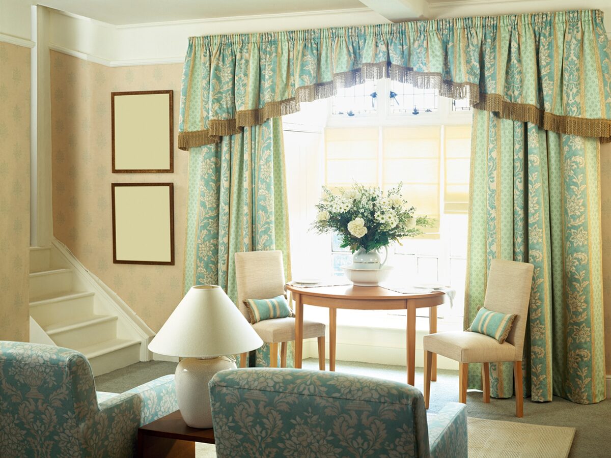 English Cottage: Πώς να φέρεις τη ζεστασιά της αγγλικής υπαίθρου στο δικό σου σπίτι