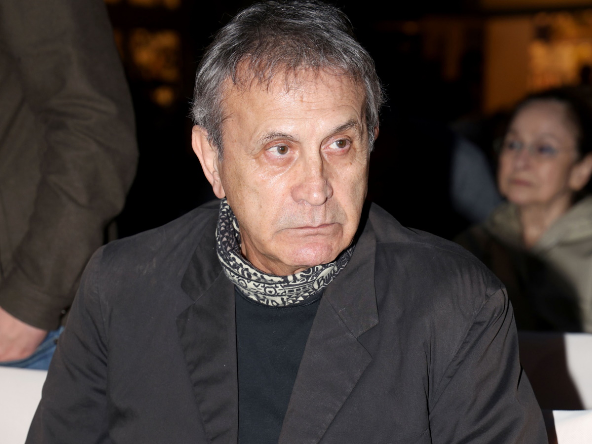 Κόλαφος ο Γιώργος Νταλάρας για τα μπουζούκια: «Τι προσφέρουν στον πολιτισμό και την αισθητική τα νυχτερινά κέντρα;»