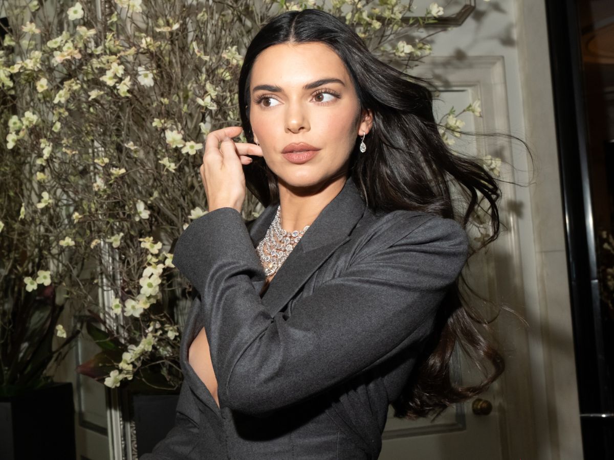 Kendall Jenner: Αυτό είναι το viral κραγιόν που φόρεσε στο Μet Gala 2025