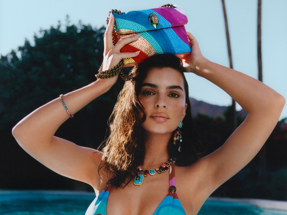 Η Emily Ratajkowski πρωταγωνιστεί στην Summer 2025 καμπάνια ”Kurt’s Motel”
