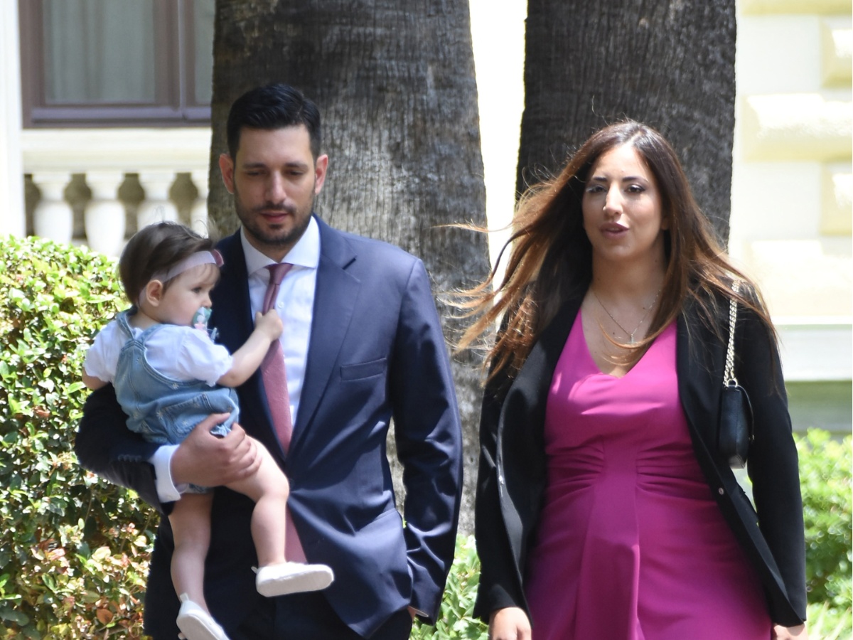 Κωνσταντίνος Κυρανάκης: Γέννησε η σύζυγός του, Ελένη Αθερινού – Οι πρώτες φωτογραφίες μέσα από το μαιευτήριο