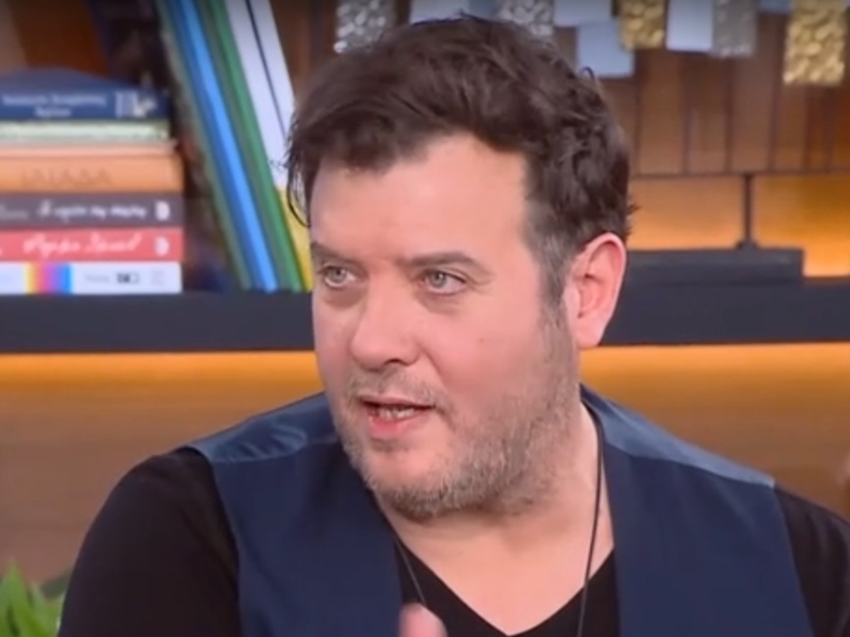 Λάμπης Λιβιεράτος: «Όταν η κόρη μου ήταν 8 χρονών, έπαθα σοκ που άκουσα τη φωνή της» – Η δύσκολη περίοδος με την κατάθλιψη