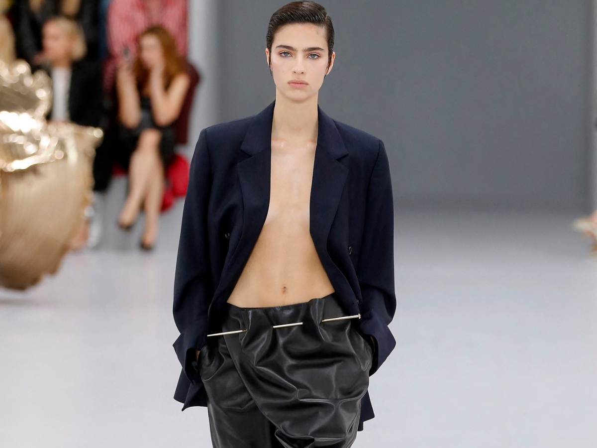 Loewe: Πώς το ισπανικό brand βρέθηκε στην κορυφή της παγκόσμιας μόδας