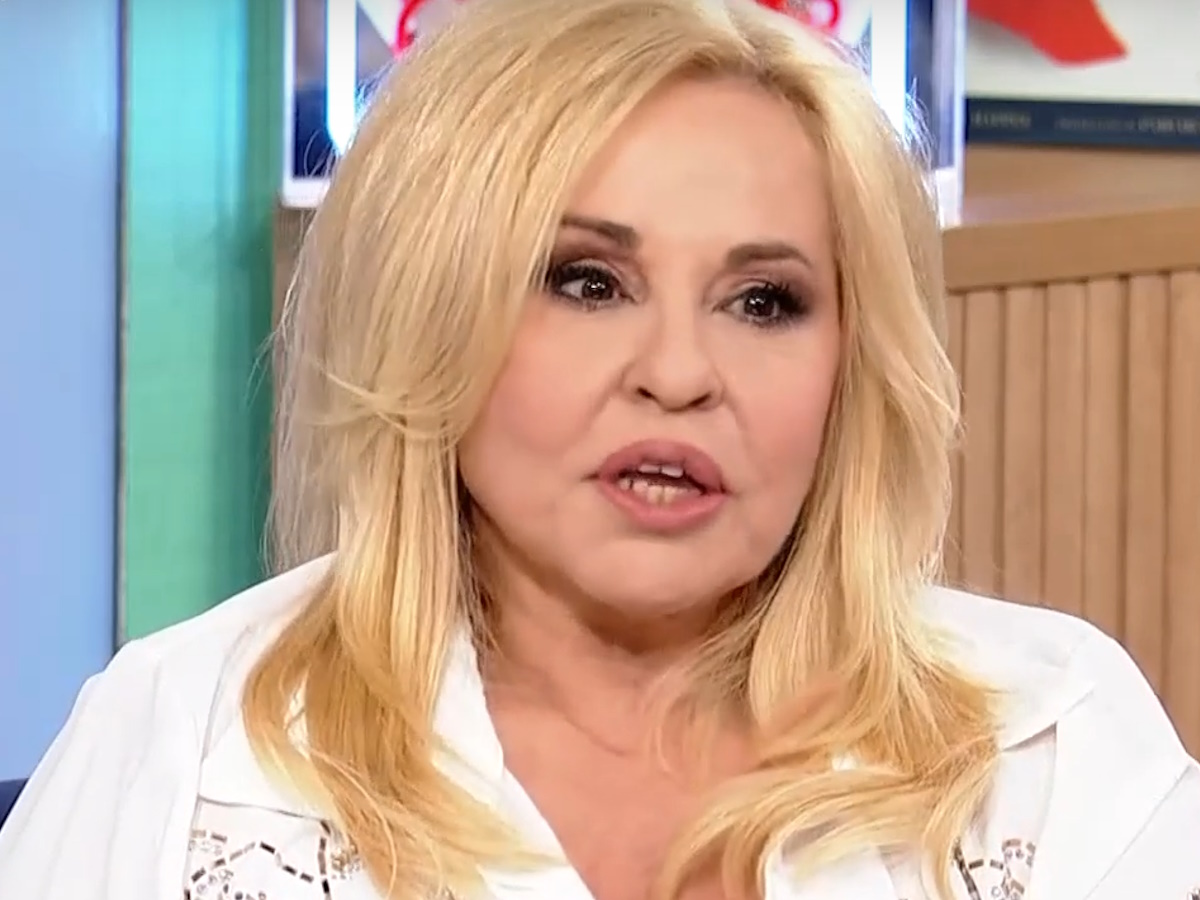 Μπέσσυ Αργυράκη για Εβελίνα Νικόλιζα: «Η χειρότερη κριτική που ακούω είναι ότι εγώ την έβγαλα στα καλλιτεχνικά και στην τηλεόραση»