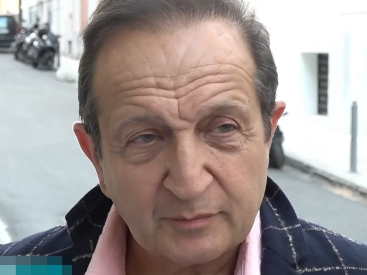 Ο Σπύρος Μπιμπίλας έπεσε θύμα κλοπής: «Πήγα σε ένα μνημόσυνο σε δύσκολη περιοχή, άφησα την τσάντα στο αμάξι»