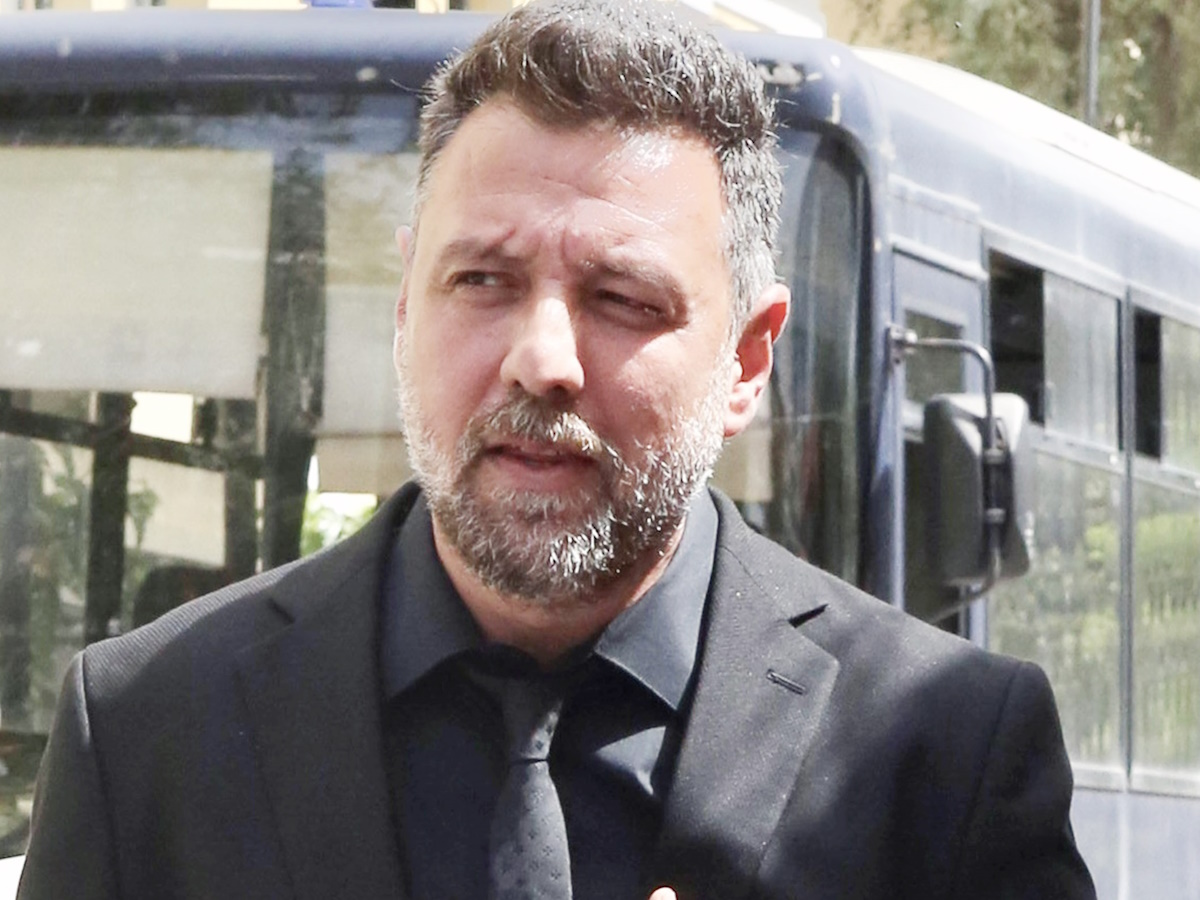Μάνος Παπαγιάννης: Απίστευτη ένταση μέσα στη δίκη – Ο δικηγόρος της Σοφίας Παυλίδου ζήτησε τη σύλληψη του ηθοποιού