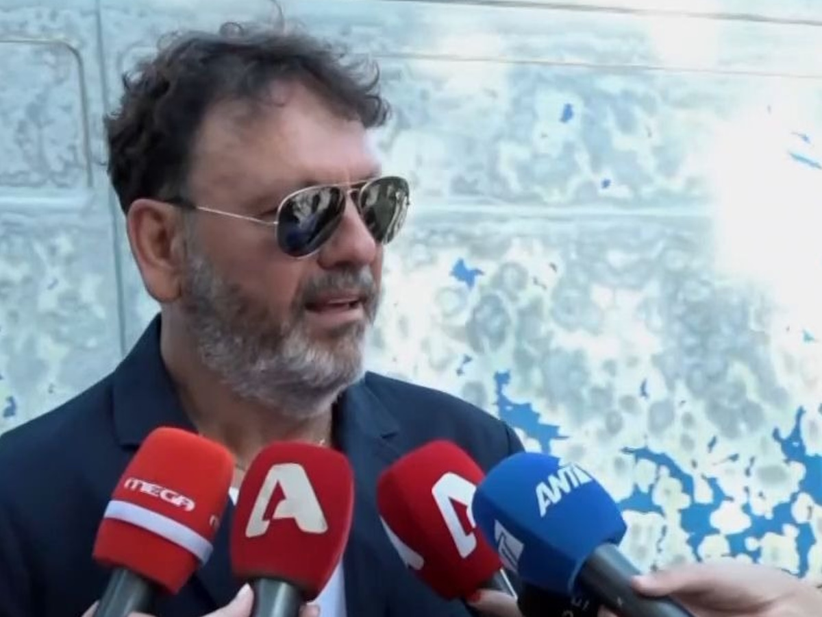 Στάθης Αγγελόπουλος για Μαρία Κουτσαντώνη: «Δε θα έπρεπε να τα έχει κάνει όλα αυτά» – Σήμερα η δίκη του τραγουδιστή για την υπόθεση ενδοοικογενειακής βίας
