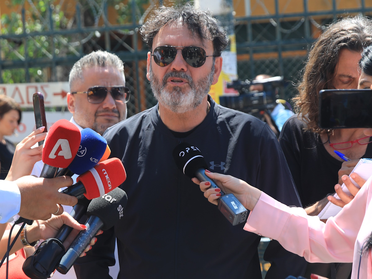 Στάθης Αγγελόπουλος: Ελεύθερος με όρους μετά το επεισόδιο με την πρώην σύζυγό του – Η πρώτη δήλωση